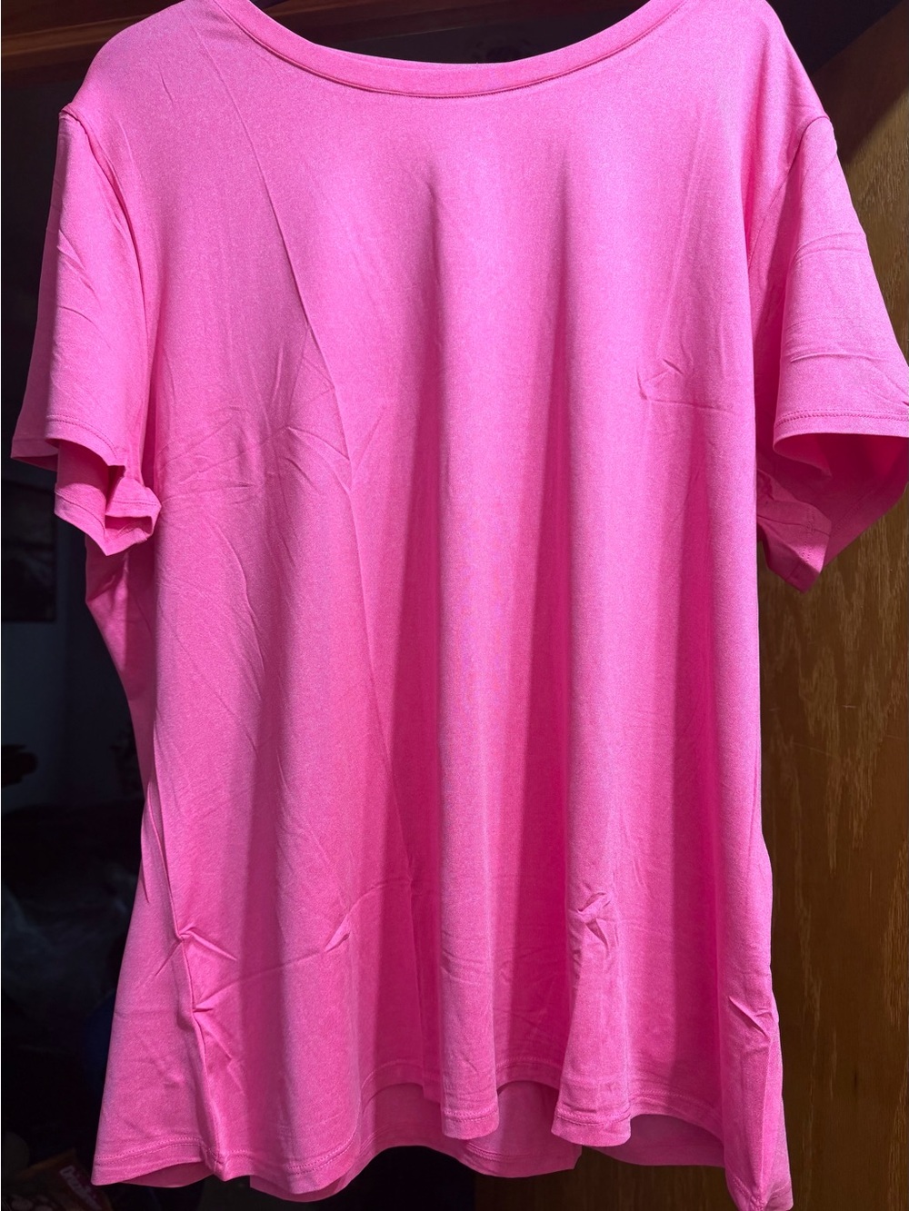 Classic Womens Crewneck T‑Shirt in Bright Pink